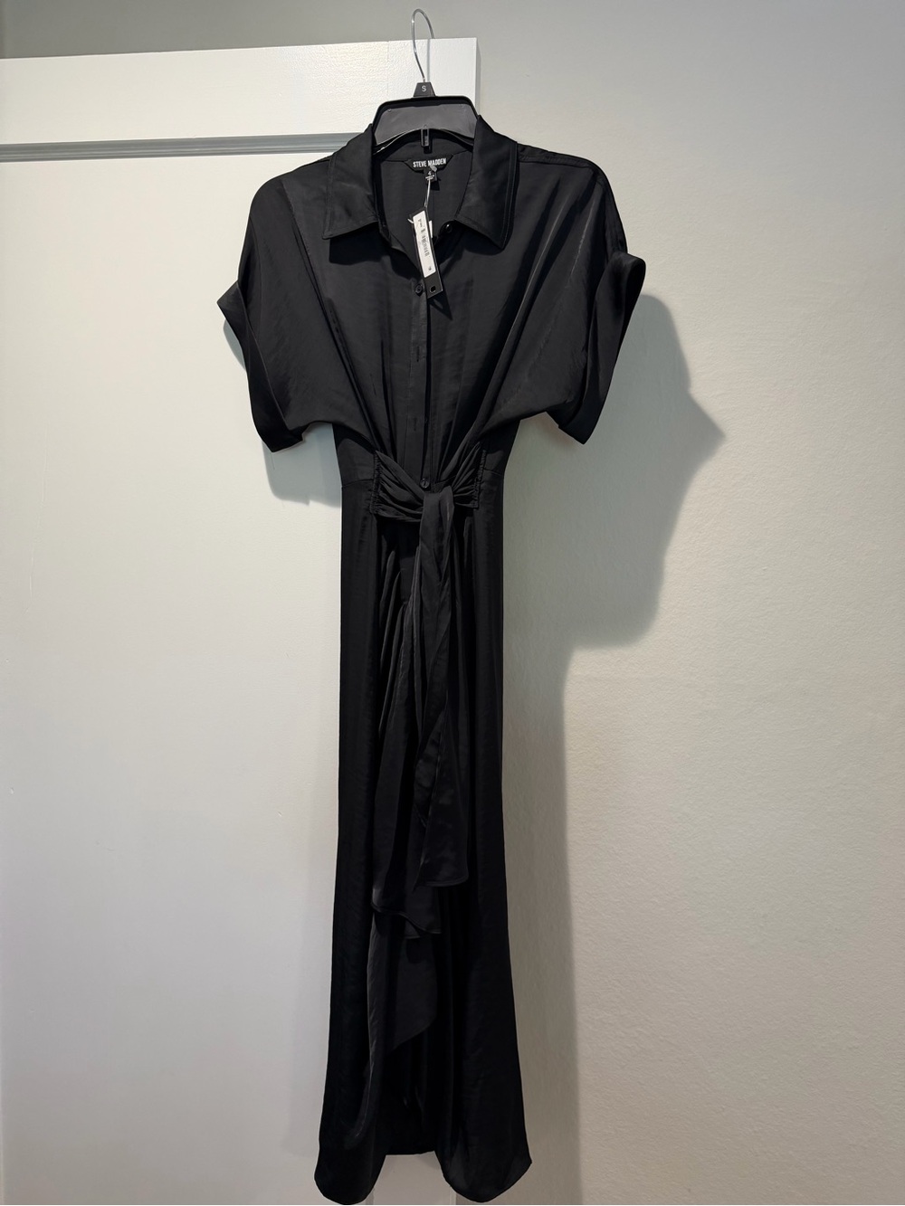 Steve Madden Black Tie-Waist Maxi Shirt Dress